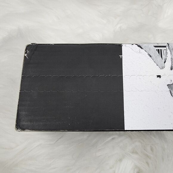 Tesla Genuine 14-50 Gen 2 NEMA adapter Charger, All Models - Picture 4 of 4